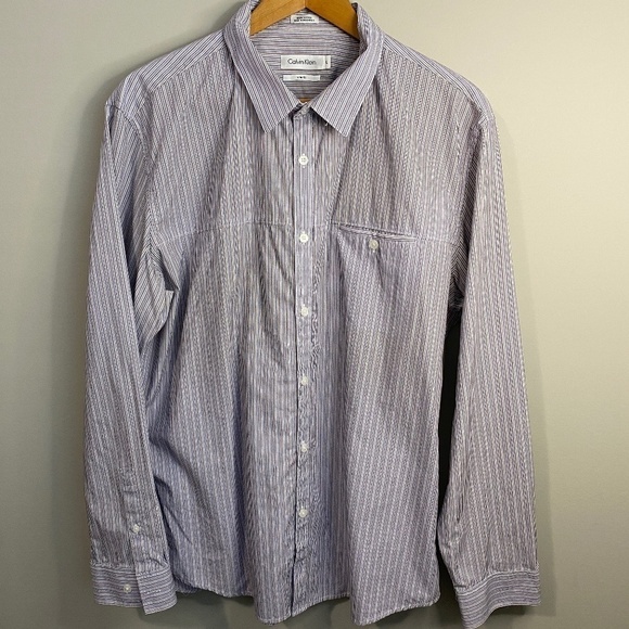 Calvin Klein Pin Striped Men's Button-up Shirt Size XL - Picture 1 of 11